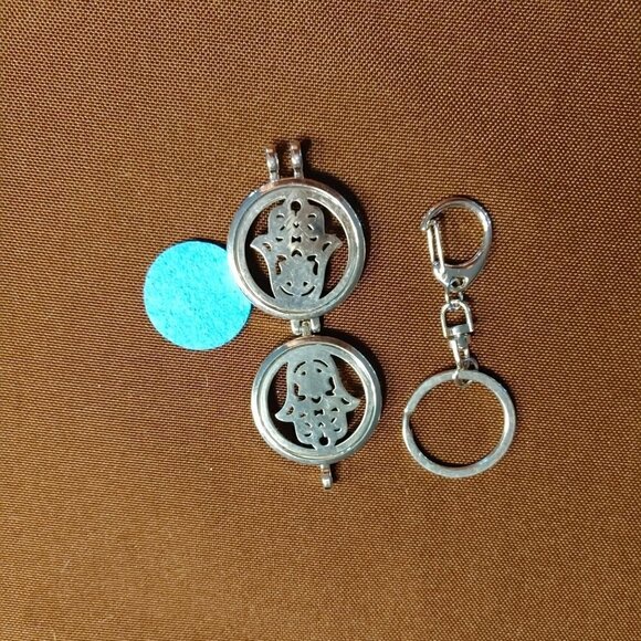 Aromatherapy Scent Jewelry Essential Oil Diffuser Keychain - Picture 4 of 5